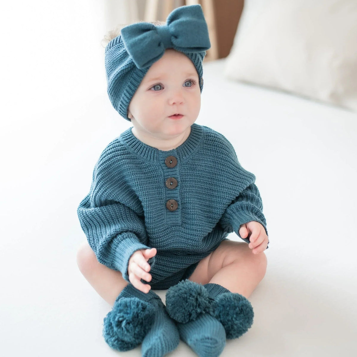 Chunky Knit Bow Headband in Atlantic