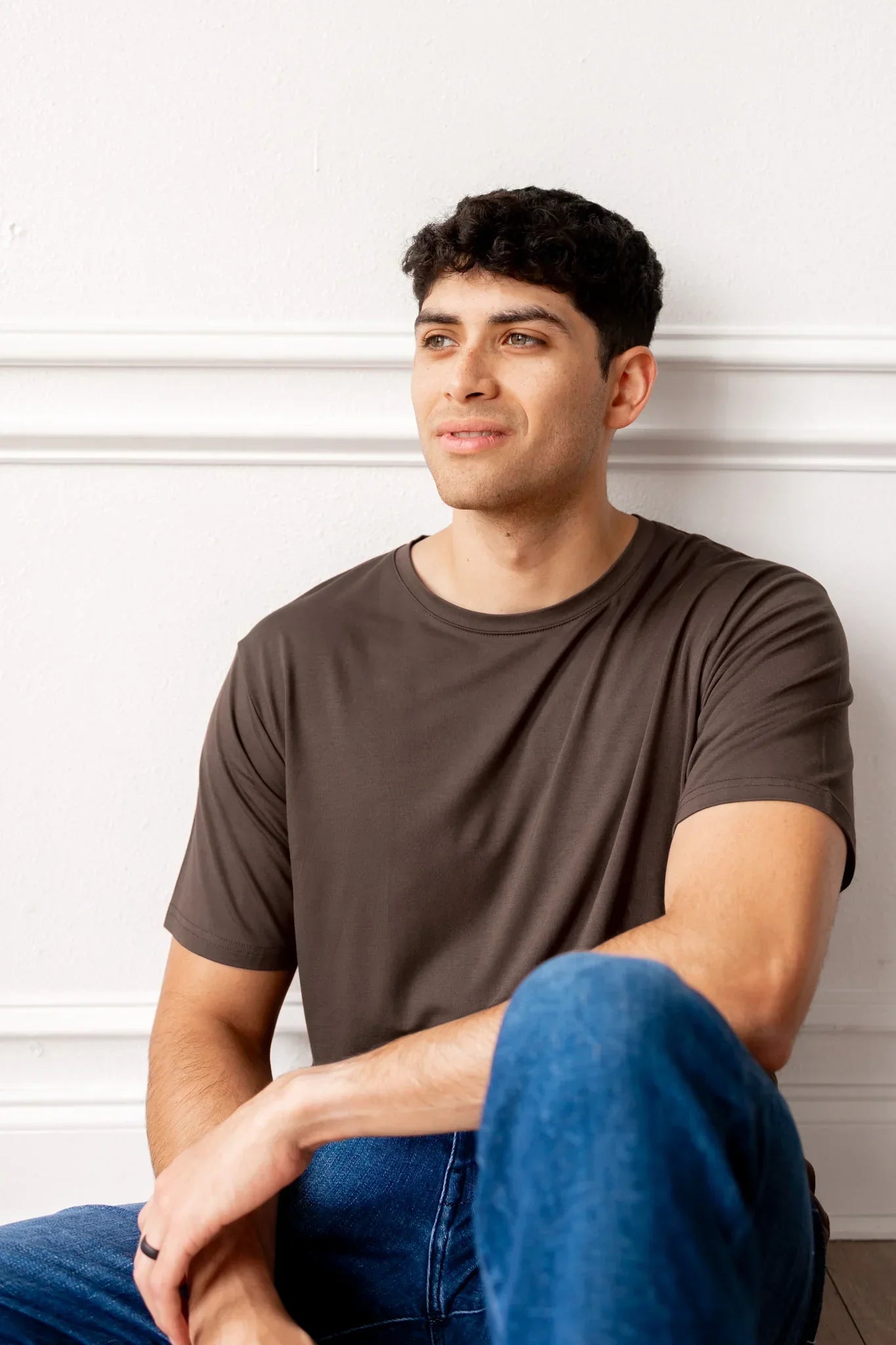 Men's Crew Neck Tee in Espresso Secondary image