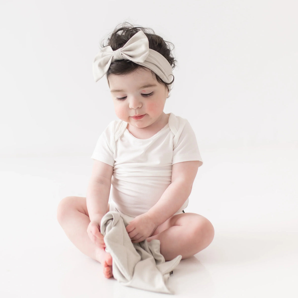 Bow Headband in Oat Main image