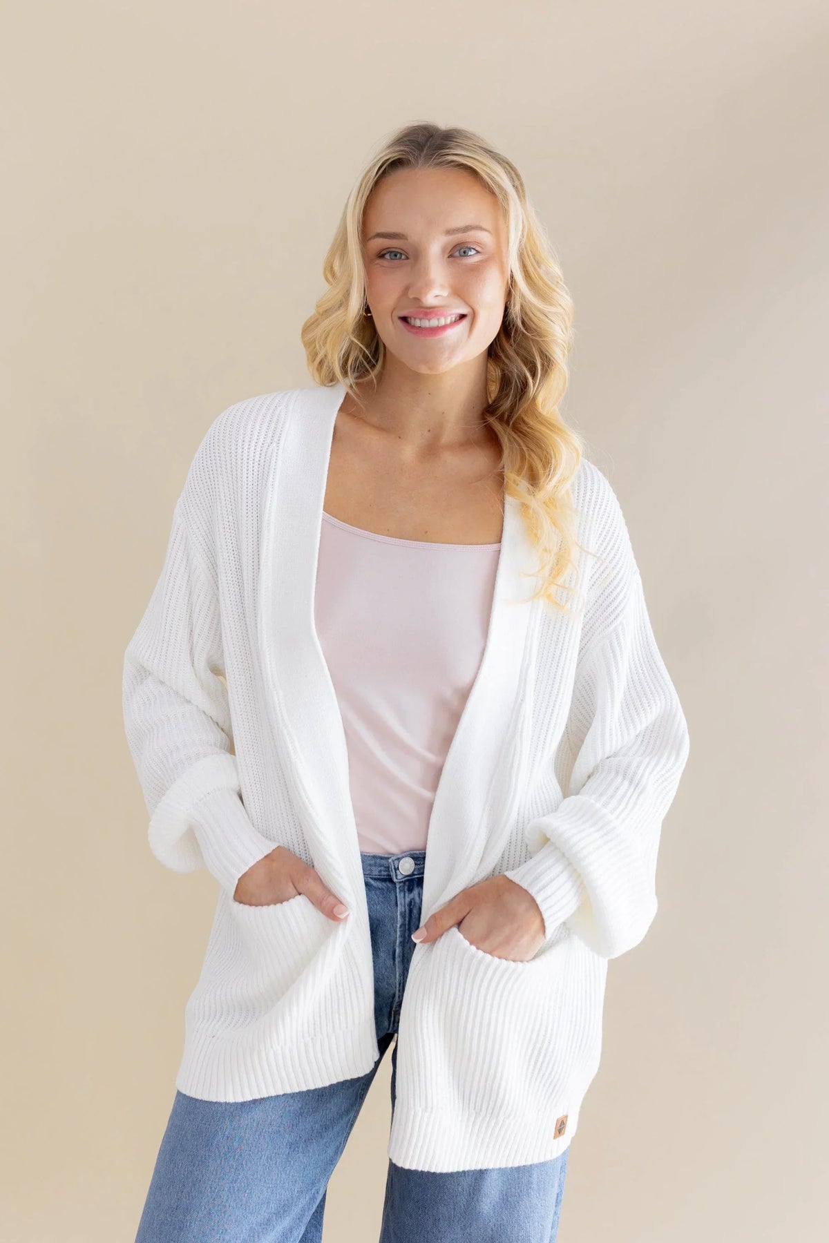 Chunky Knit Women's Oversized Cardigan in Cloud Main image