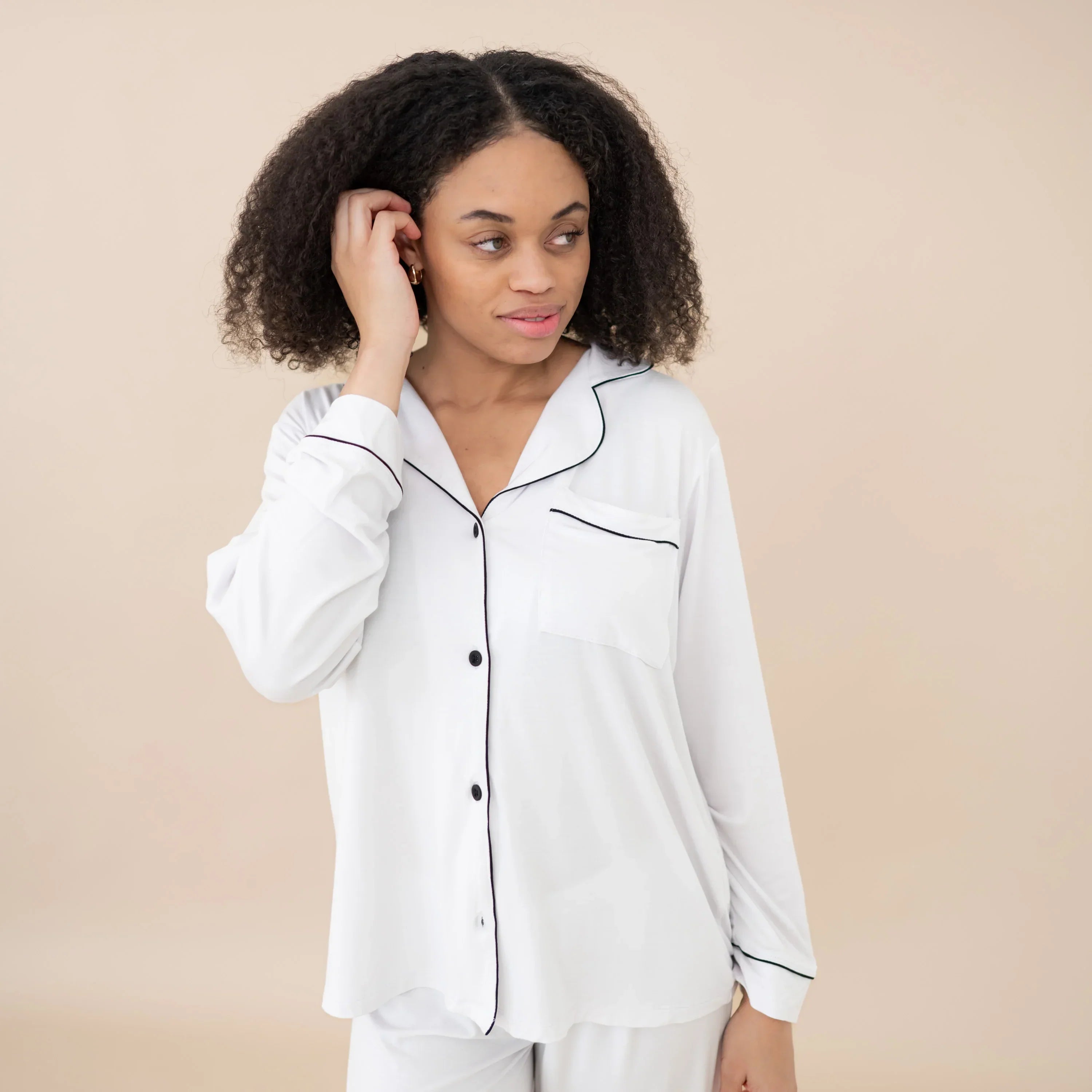 Women's Long Sleeve Pajama Set in Snow with Midnight Trim Secondary image