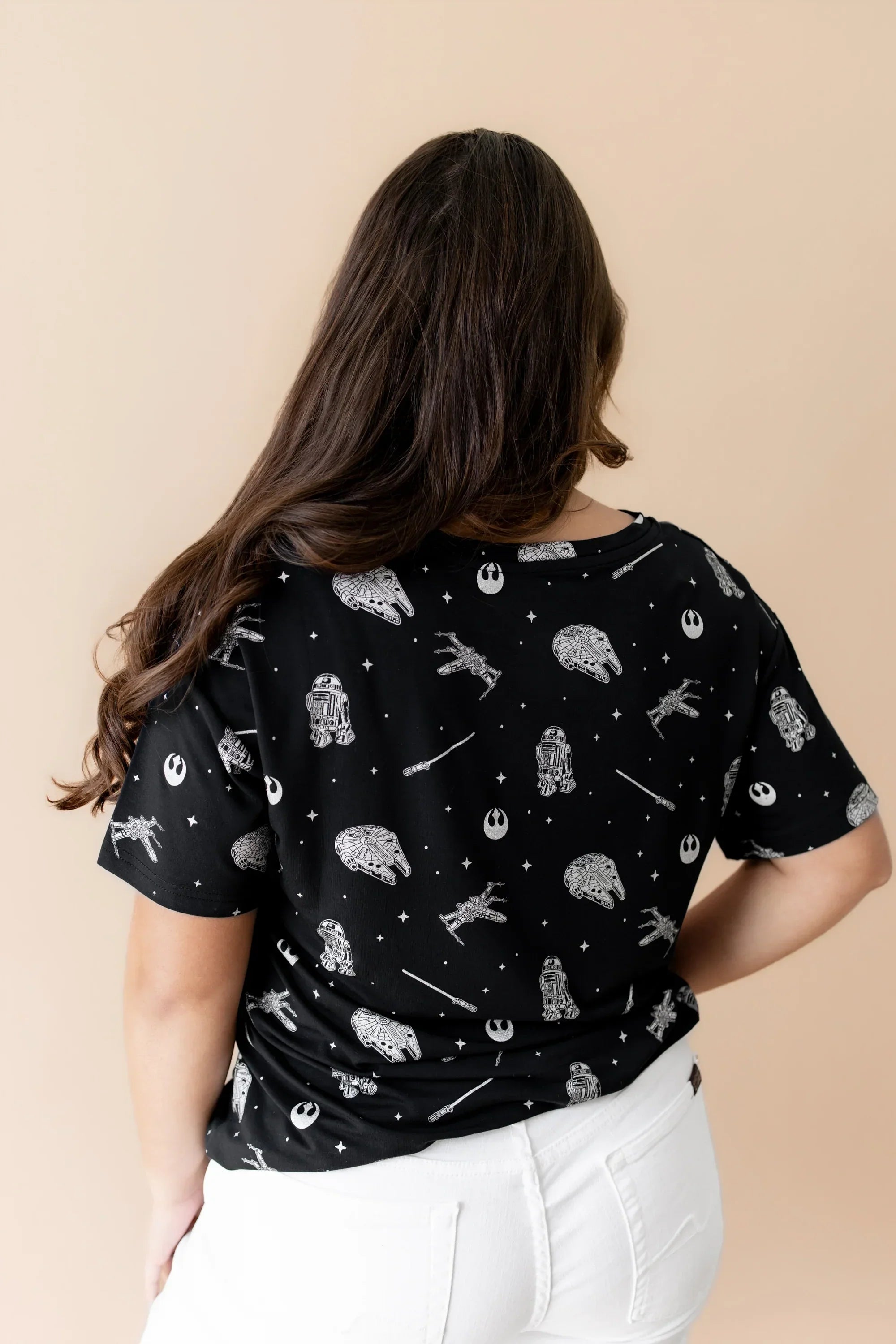 Women's Relaxed Fit V-Neck in STAR WARS™ Secondary image