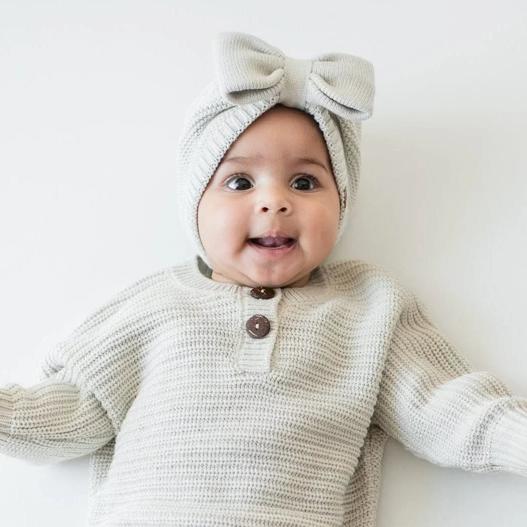 Chunky Knit Bow Headband in Oat Main image
