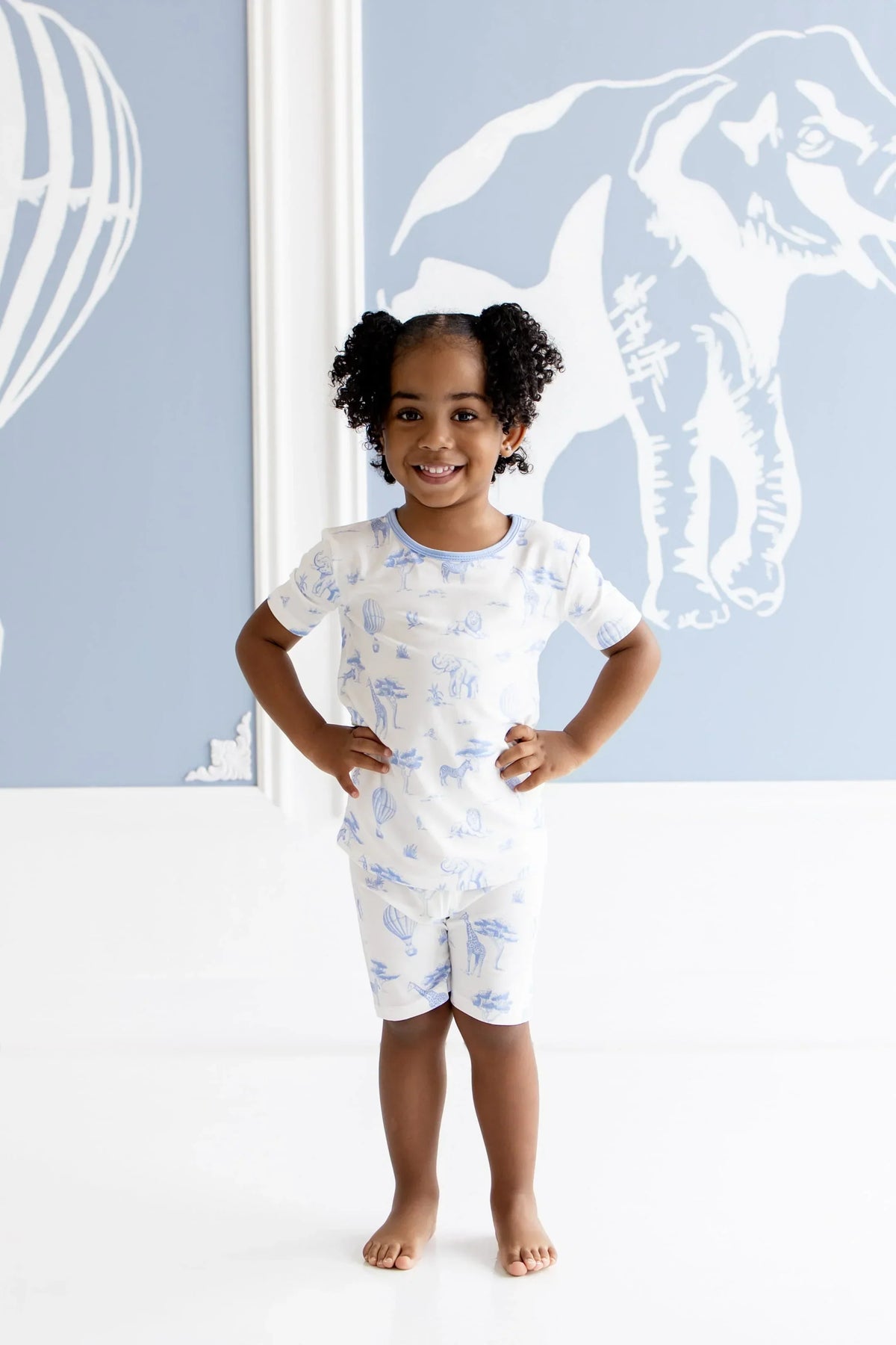 Short Sleeve Pajamas in Toile Safari Main image