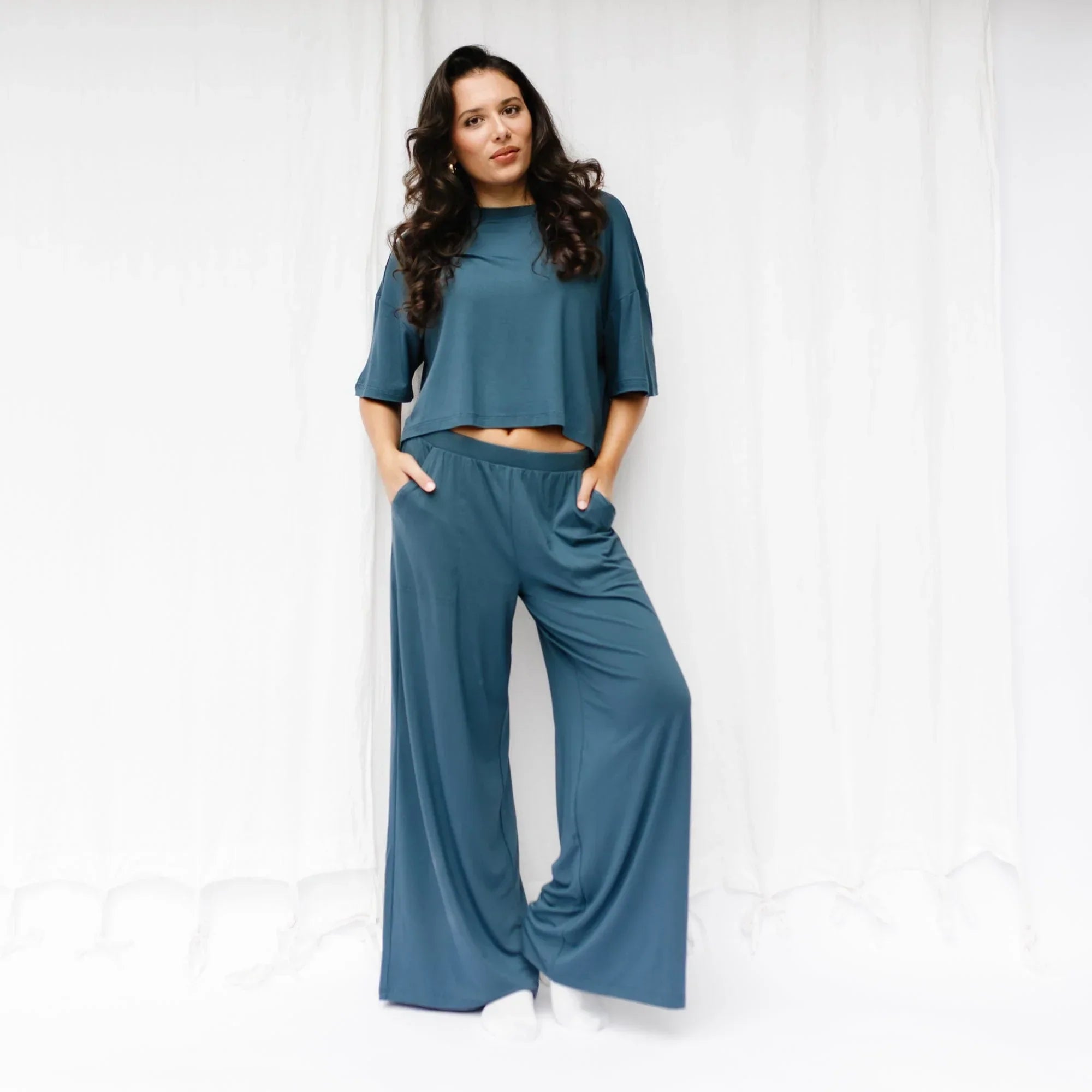 Women's Wide Leg Pant in Atlantic Secondary image
