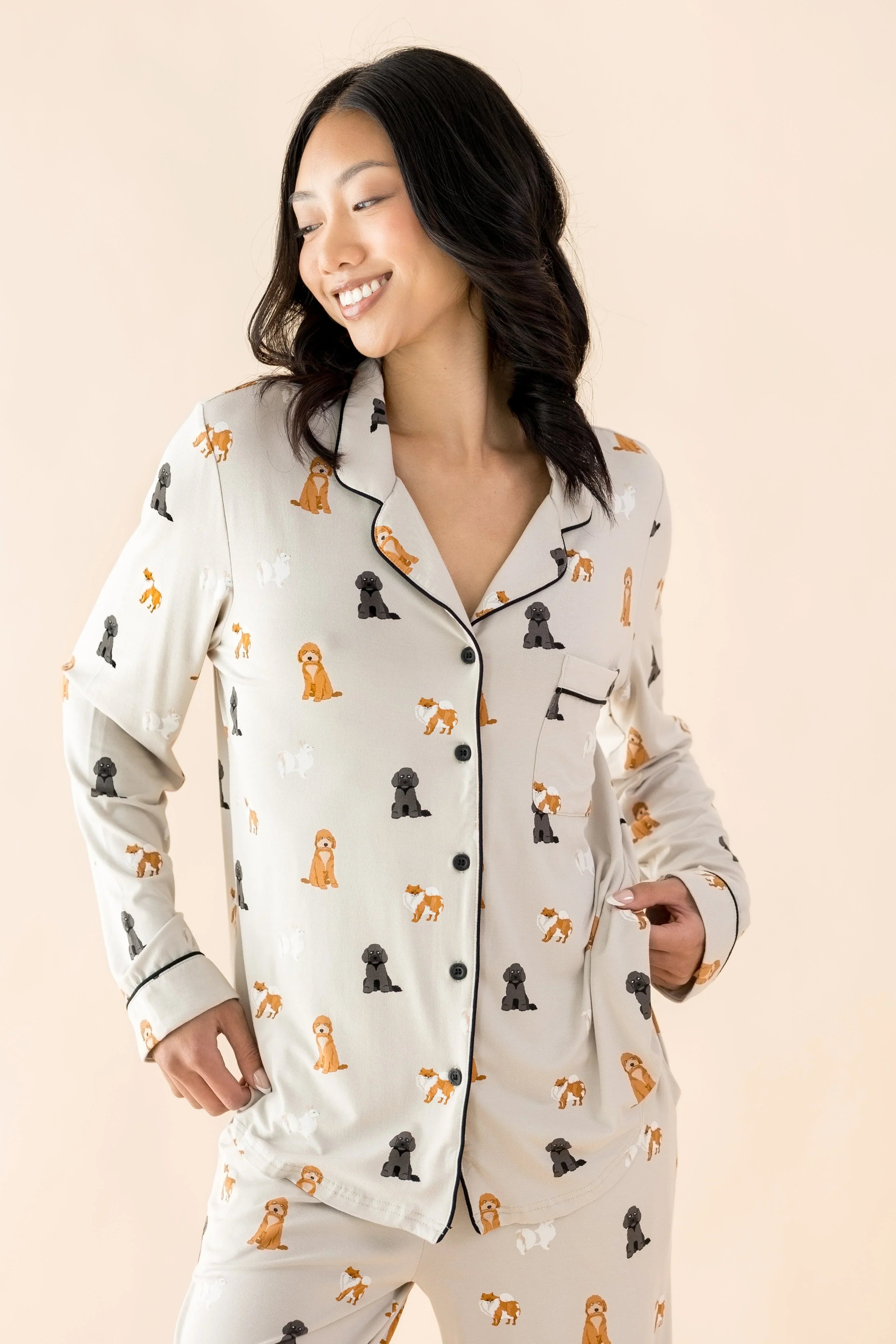 Long-Sleeved Women's Pajama Set in Fluffy Dog Secondary image