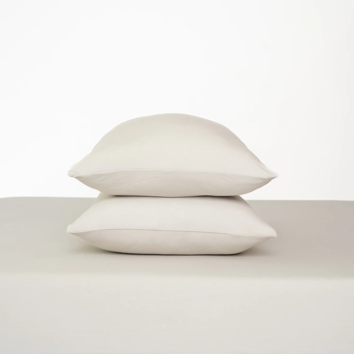 Fitted Sheet with Pillowcases in Oat Main image