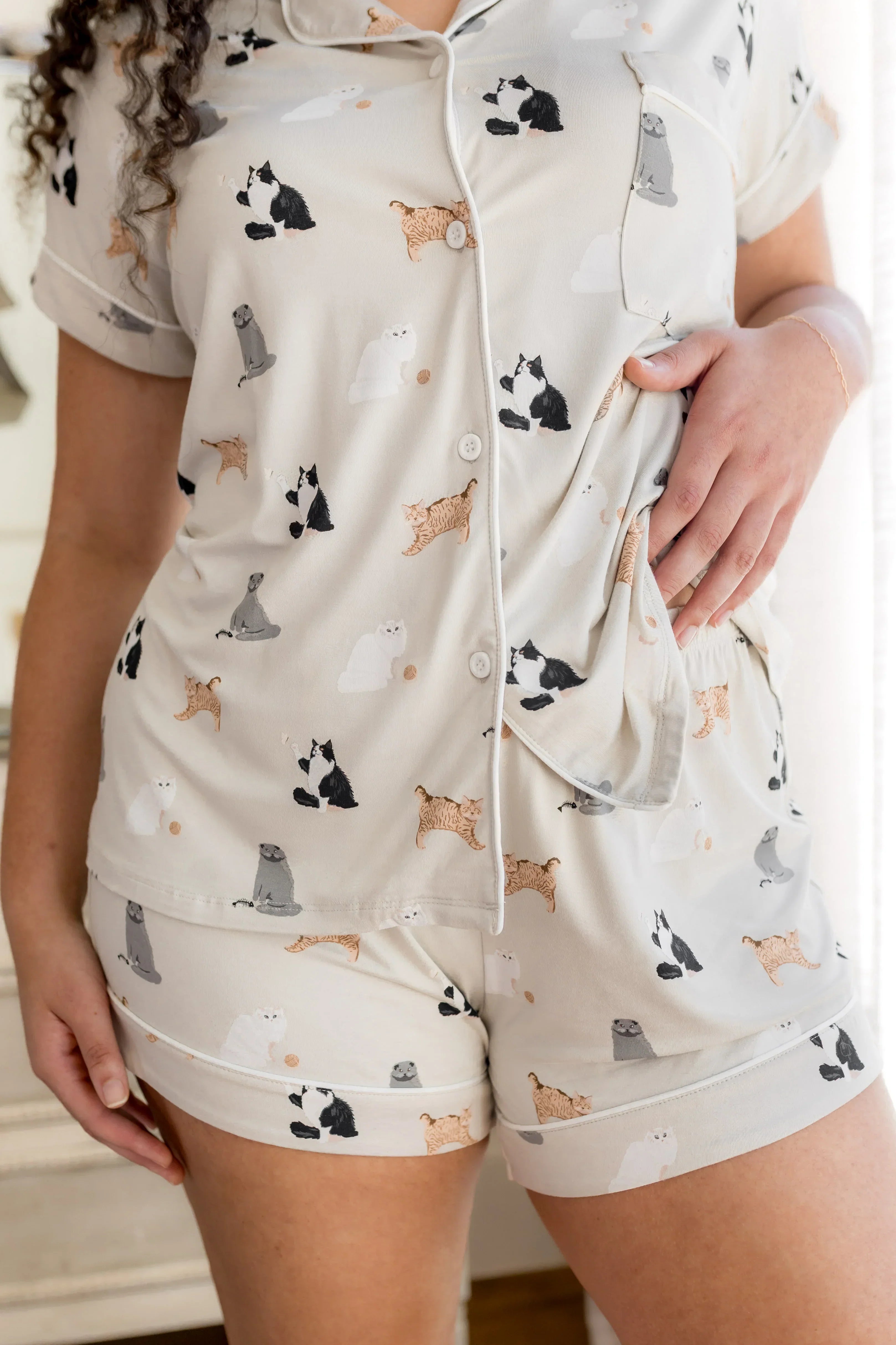 Women's Short Sleeve Pajama Set in Fluffy Cat Secondary image