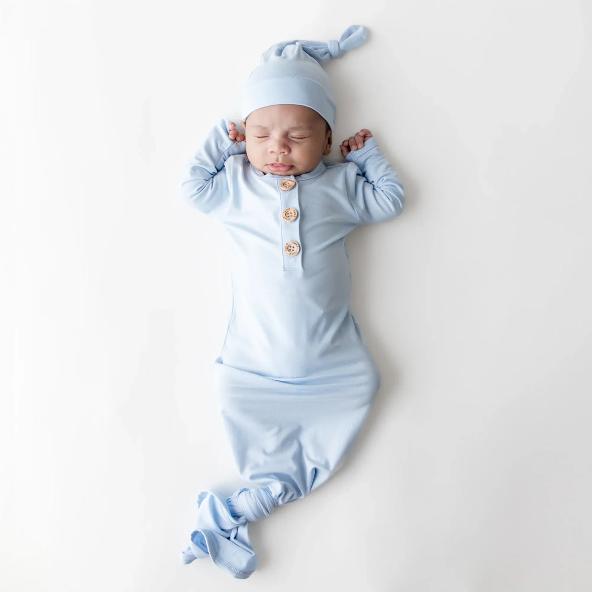 Knotted Gown with Hat Set in Breeze Main image