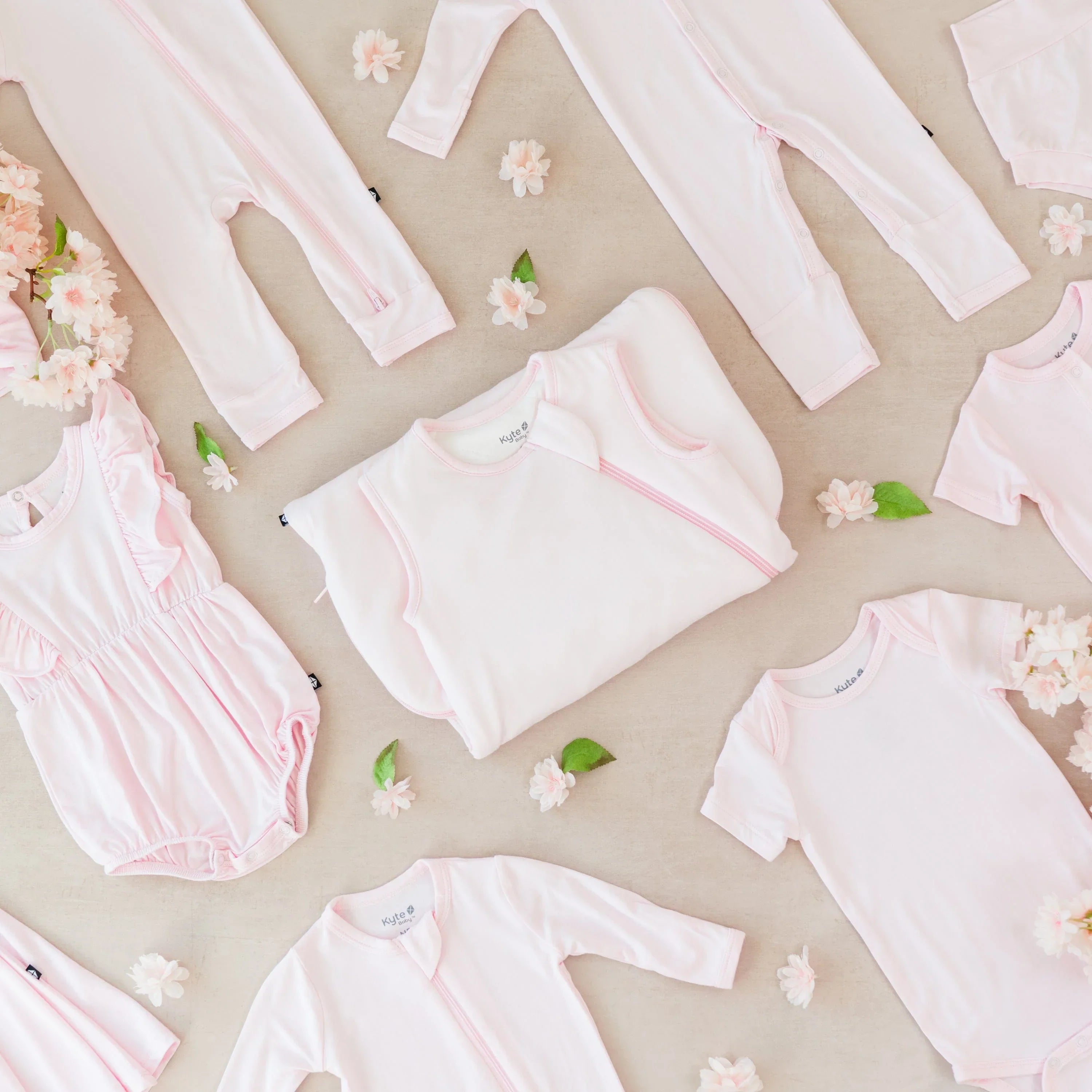 Romper in Sakura Secondary image