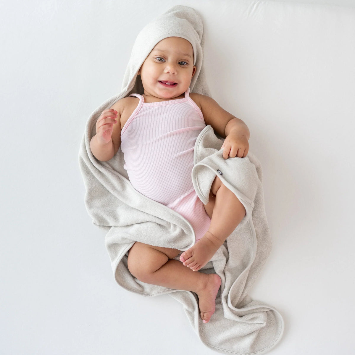 Hooded Bath Towel in Oat Main image