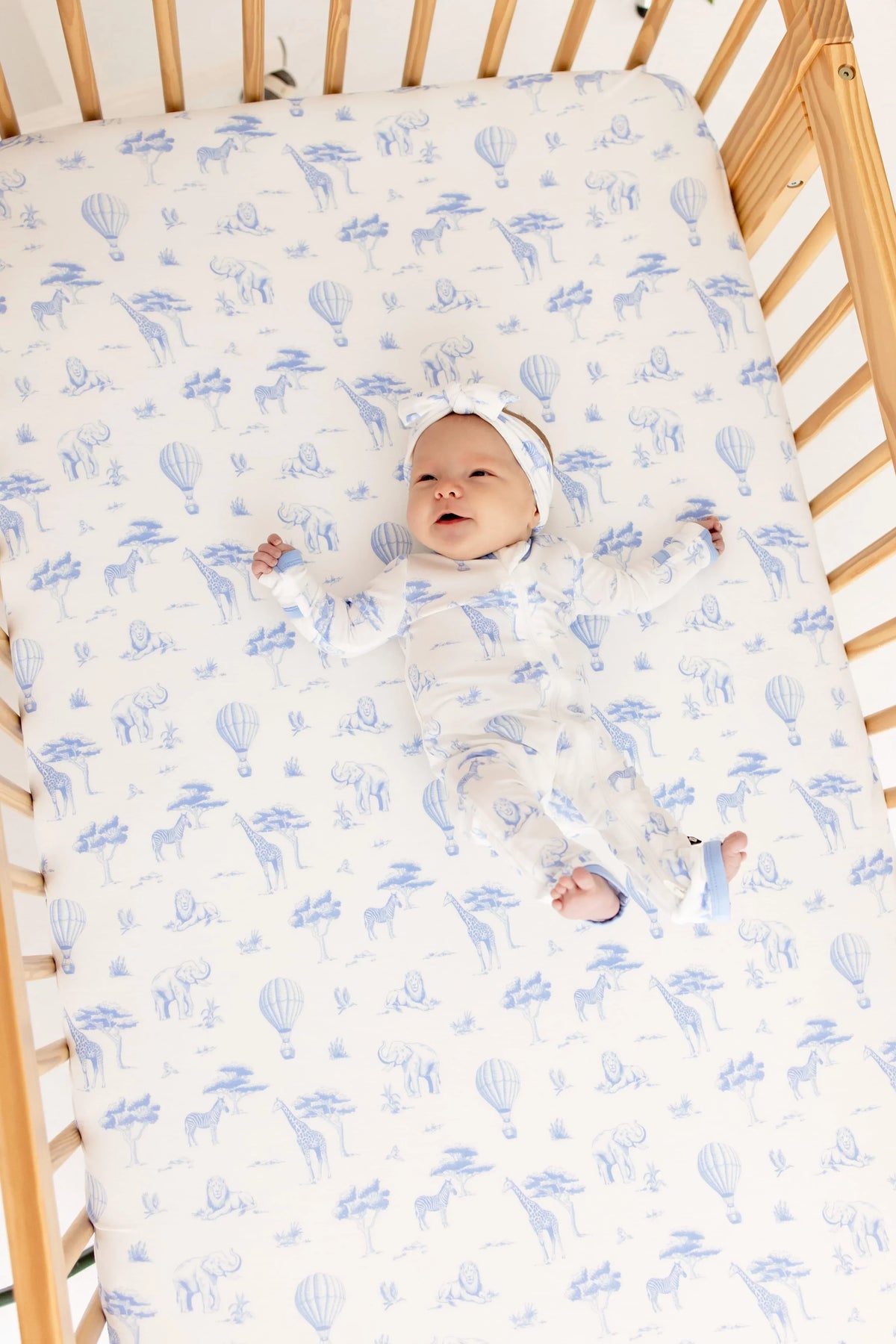 Crib Sheet in Toile Safari Main image