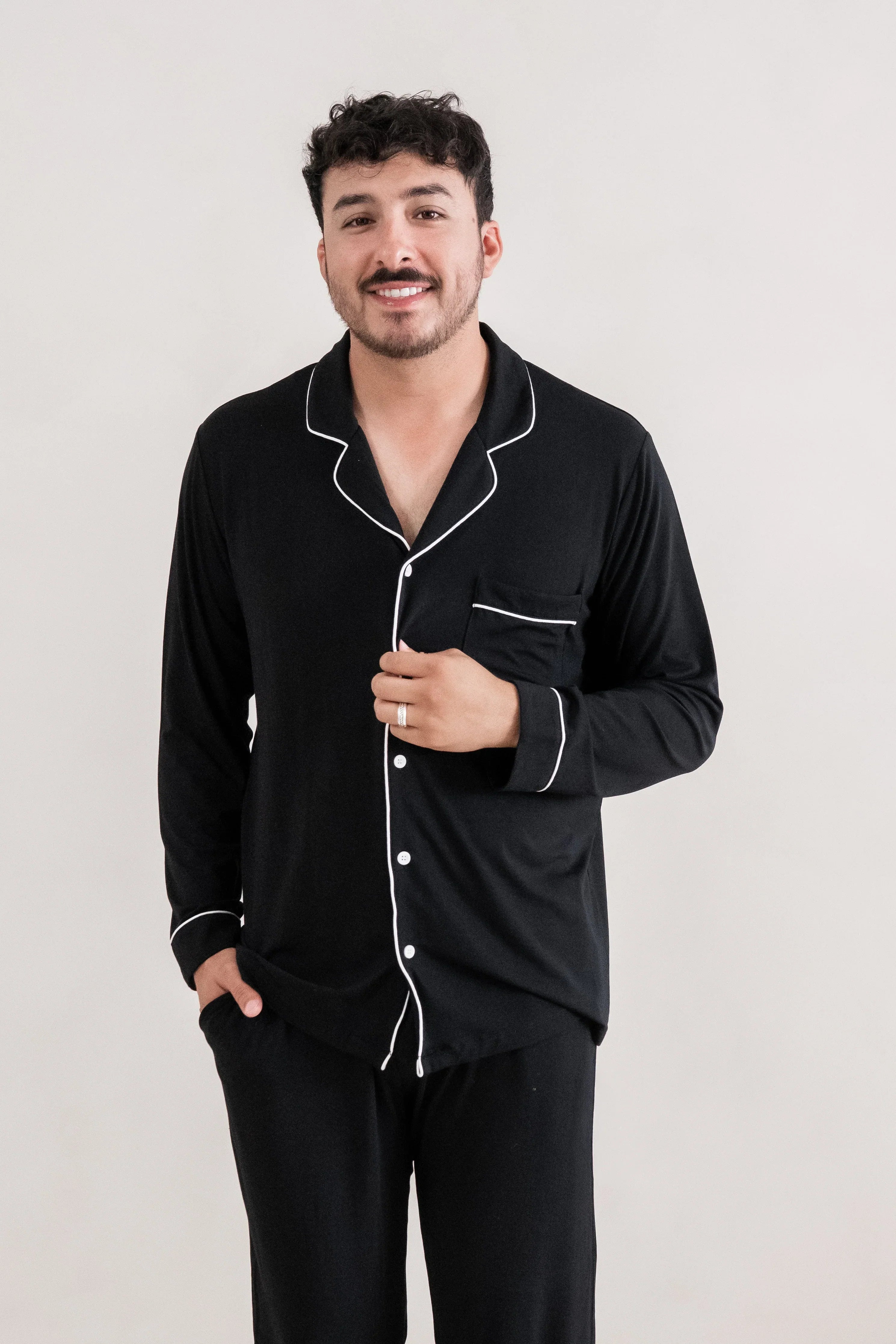 Men's Long Sleeve Pajama Set in Midnight Secondary image
