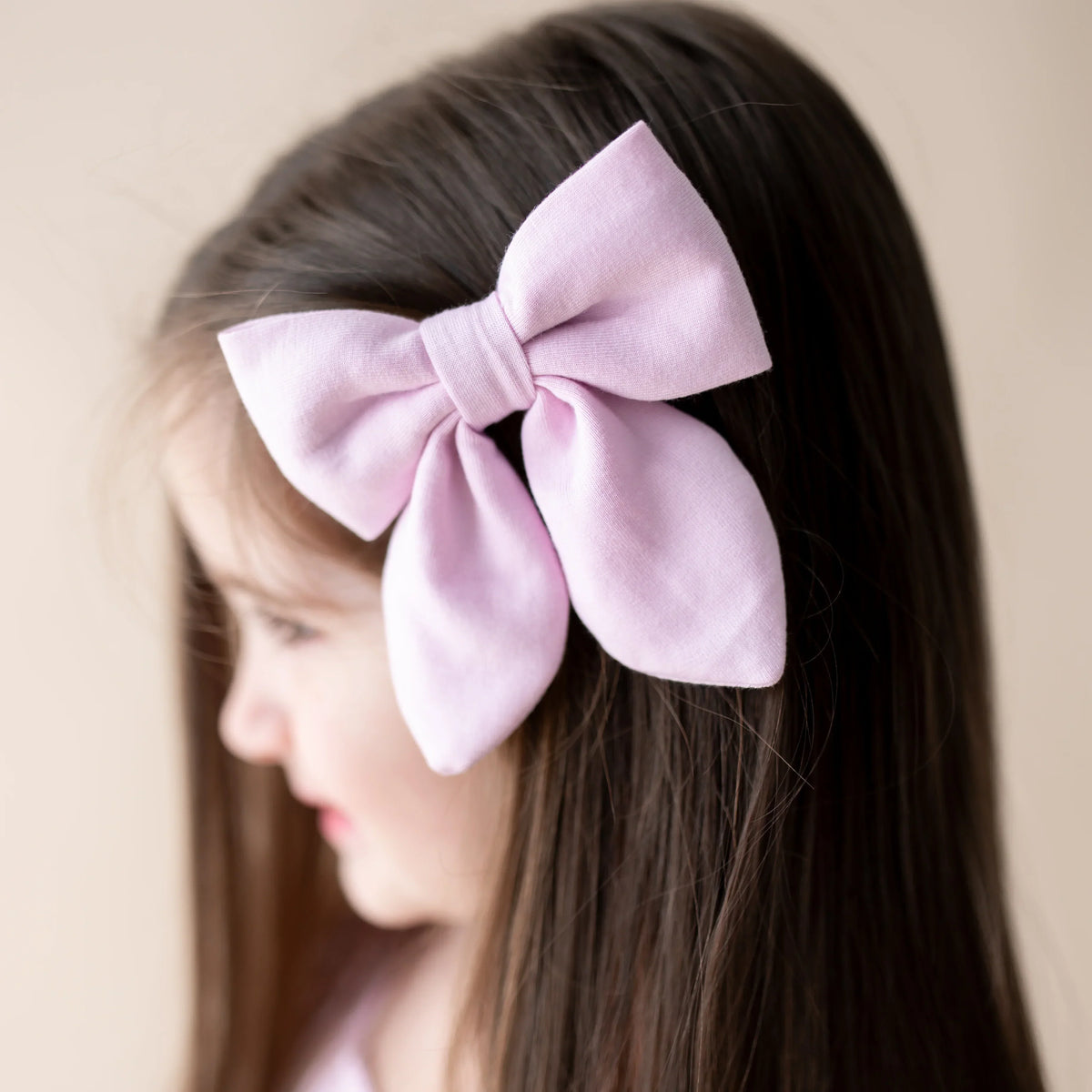 Medium Alligator Clip Bow in Thistle Main image
