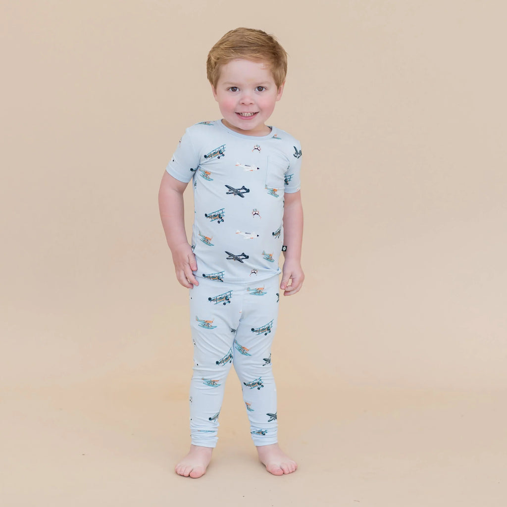 Short Sleeve with Pants Pajamas in Take Off