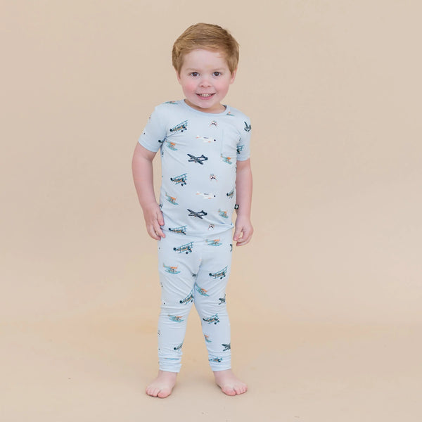 Short Sleeve with Pants Pajamas in Take Off