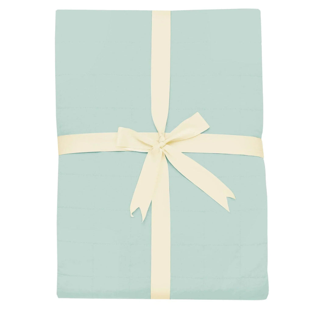 Adult Quilted Blanket in Sage 1.0