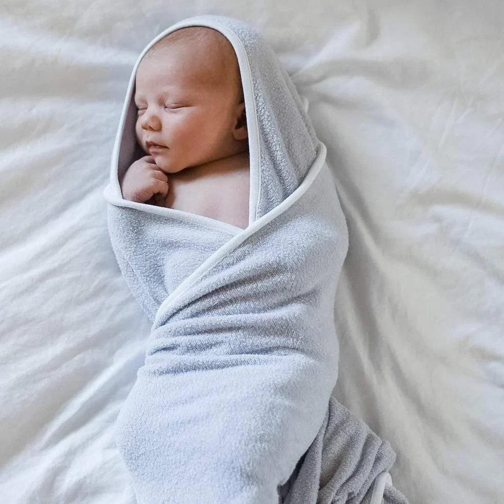 Hooded Bath Towel in Storm with Cloud Trim Main image