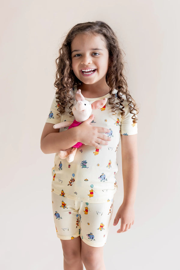 Short Sleeve Pajamas in Winnie the Pooh Celebration
