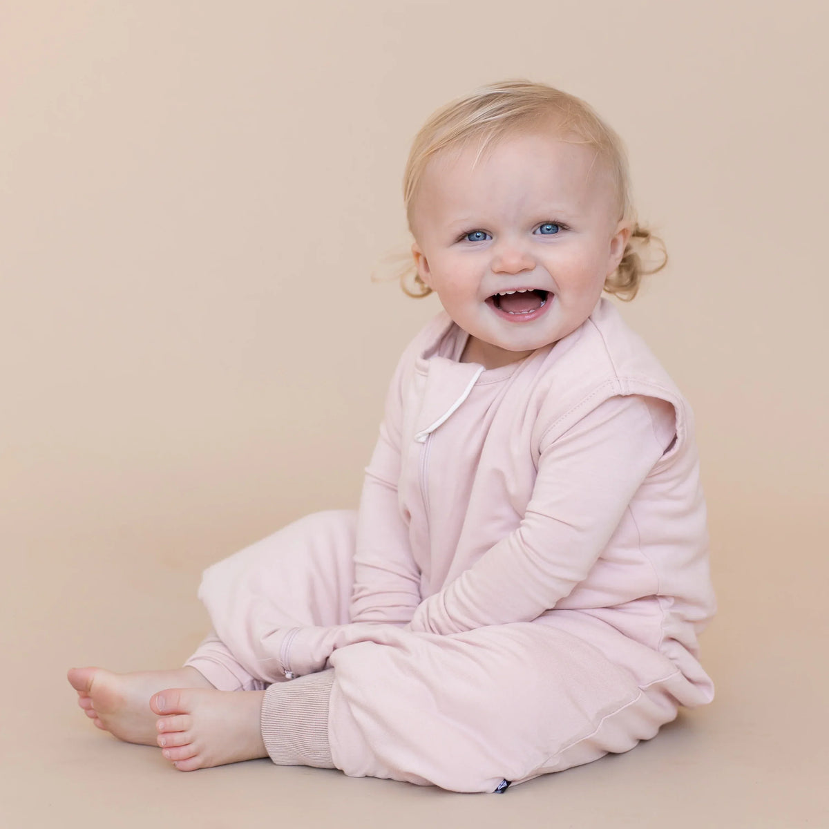 Sleep Bag Walker in Blush 1.0 Main image