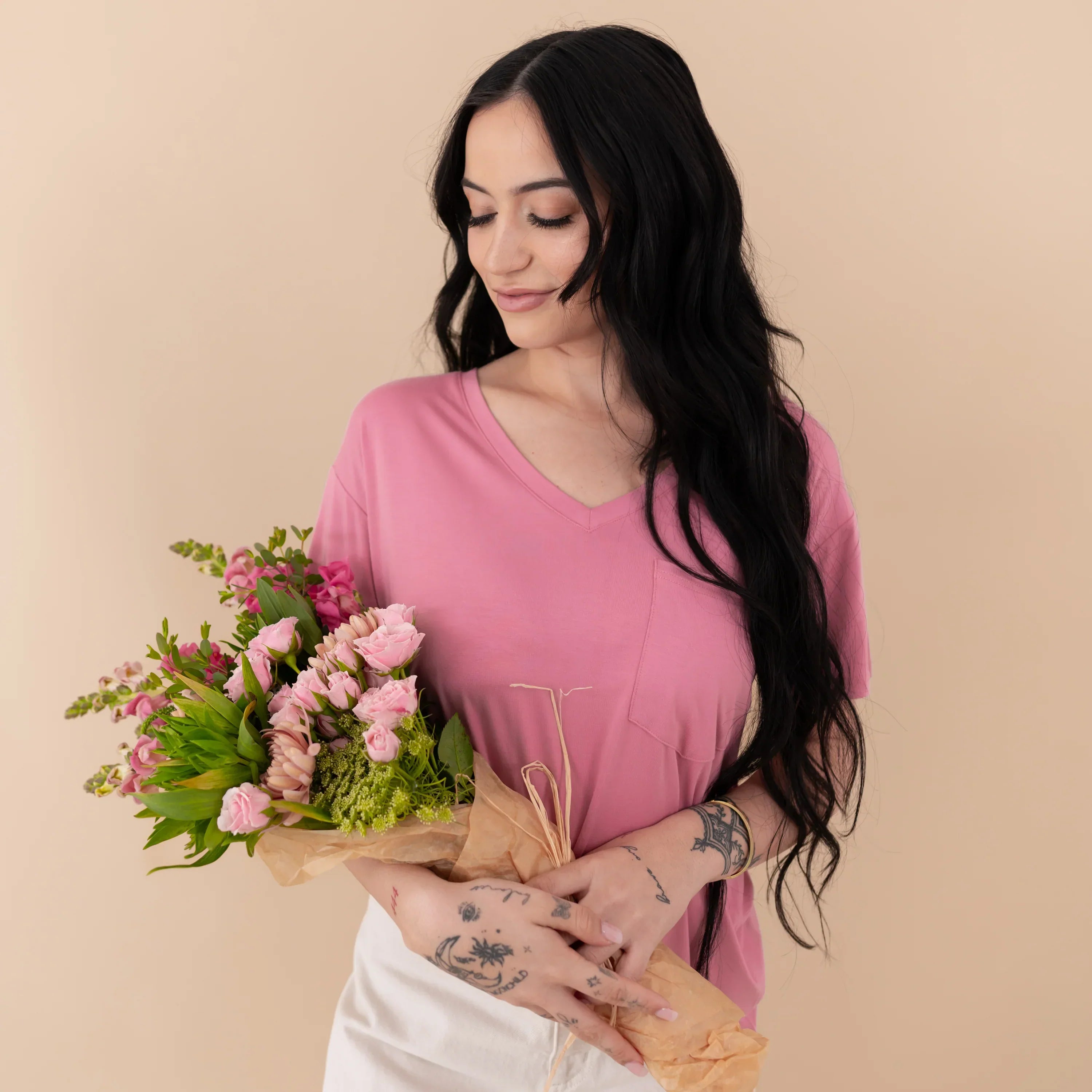 Women’s Relaxed Fit V-Neck in Apple Blossom Secondary image