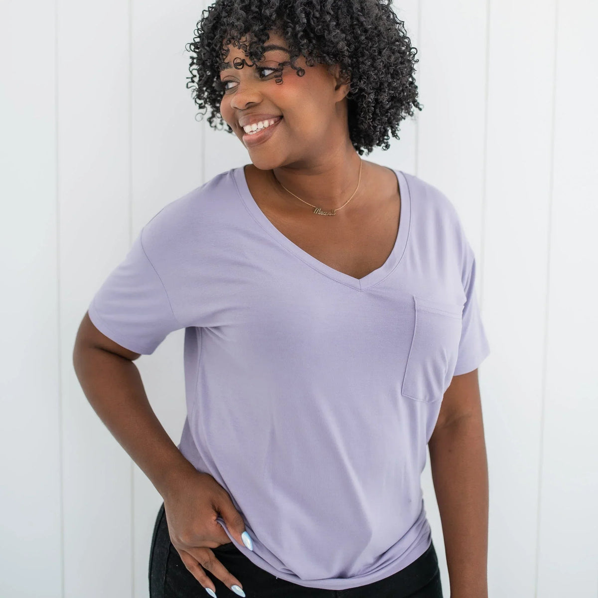 Women’s Relaxed Fit V-Neck in Taro Main image