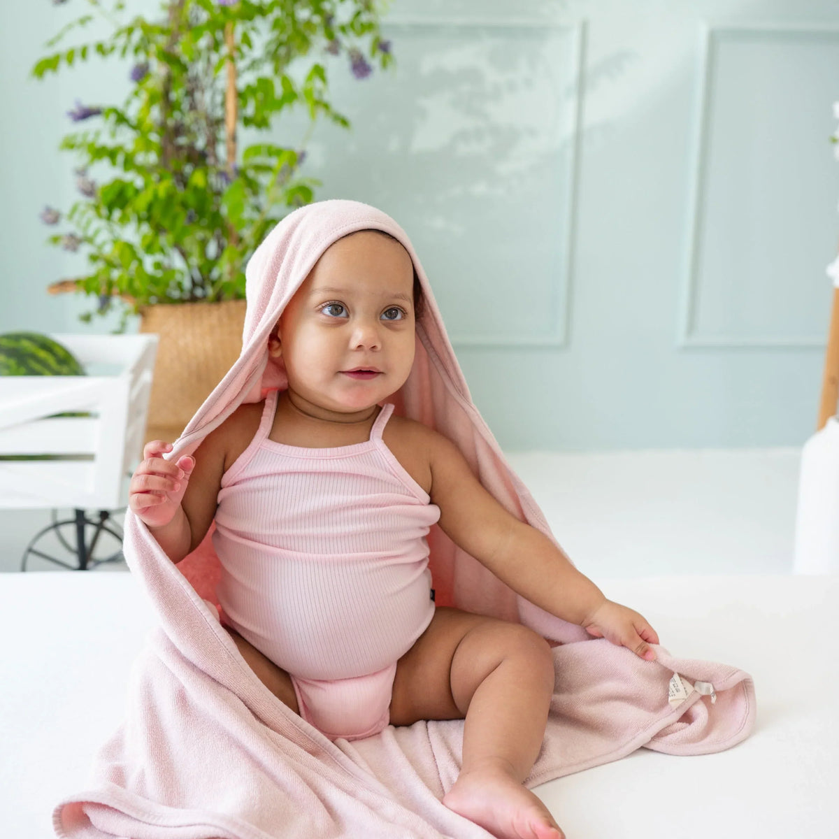 Hooded Bath Towel in Blush Main image