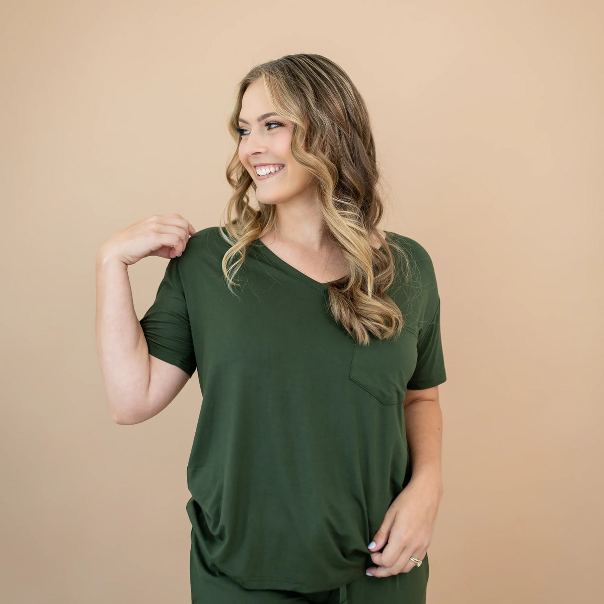 Women’s Relaxed Fit V-Neck in Fir Main image