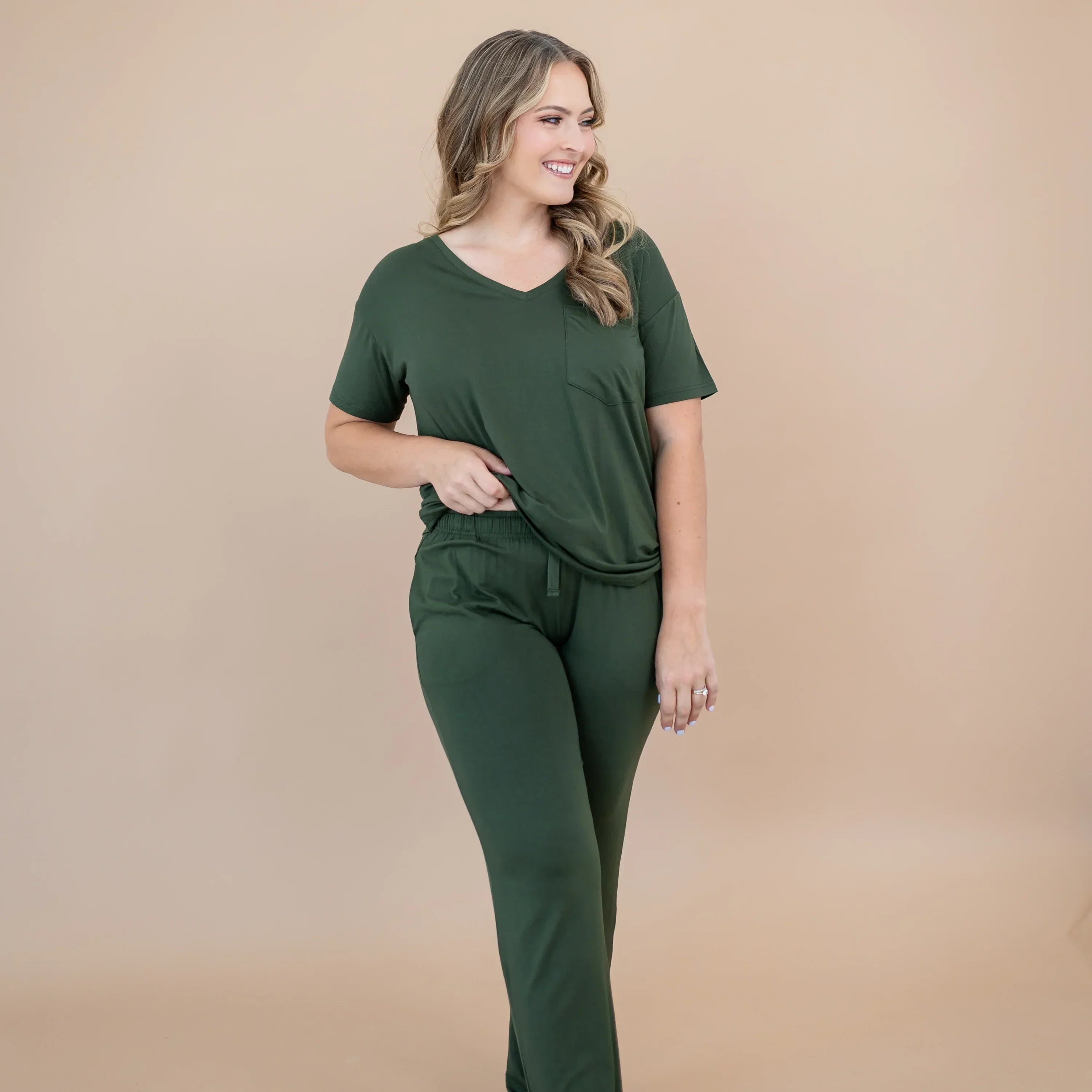 Women's Lounge Pants in Fir Secondary image