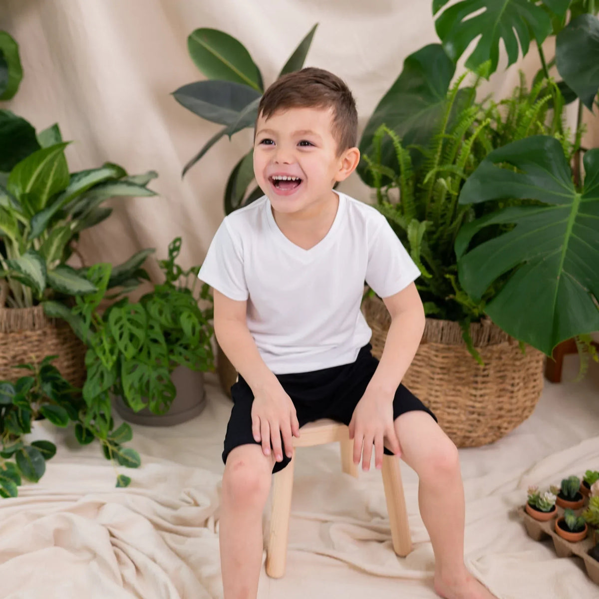 Toddler V-Neck Tee in Snow Main image