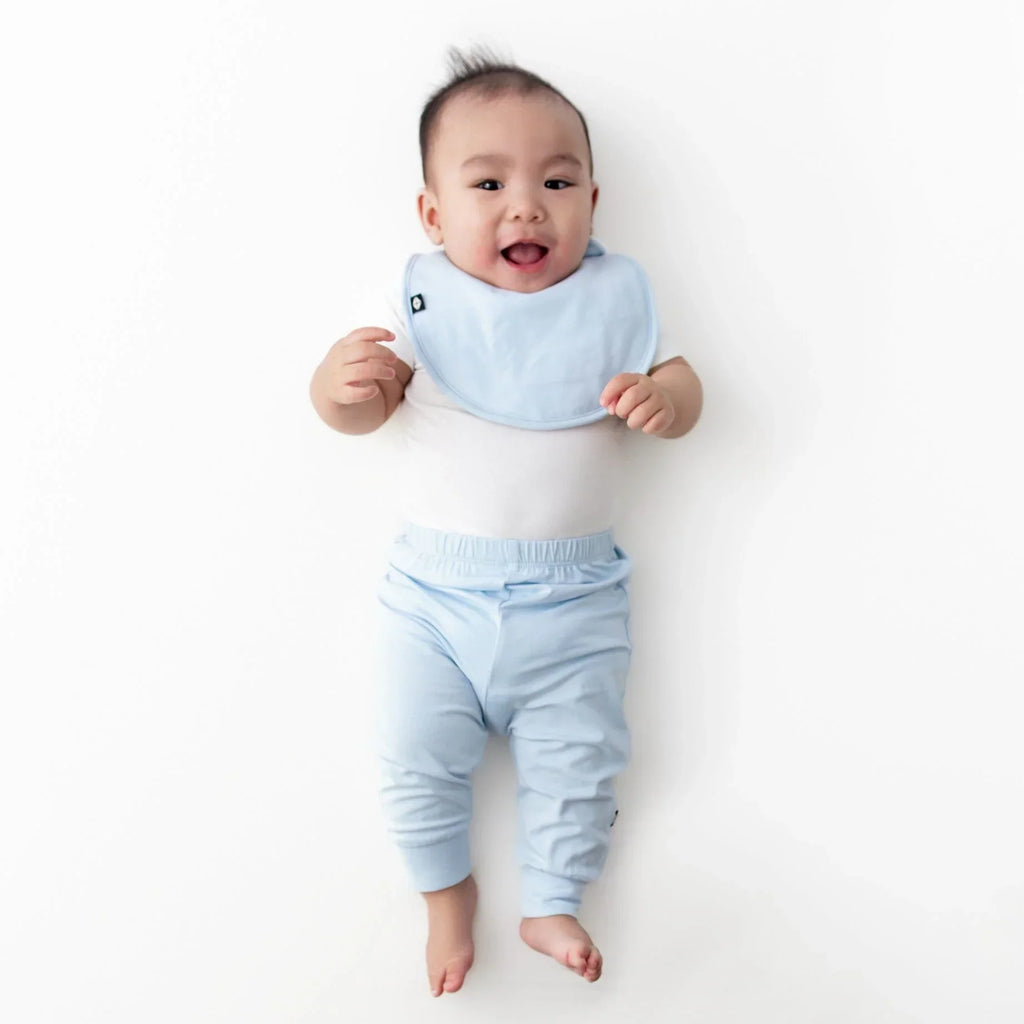 Cushy Bib in Breeze