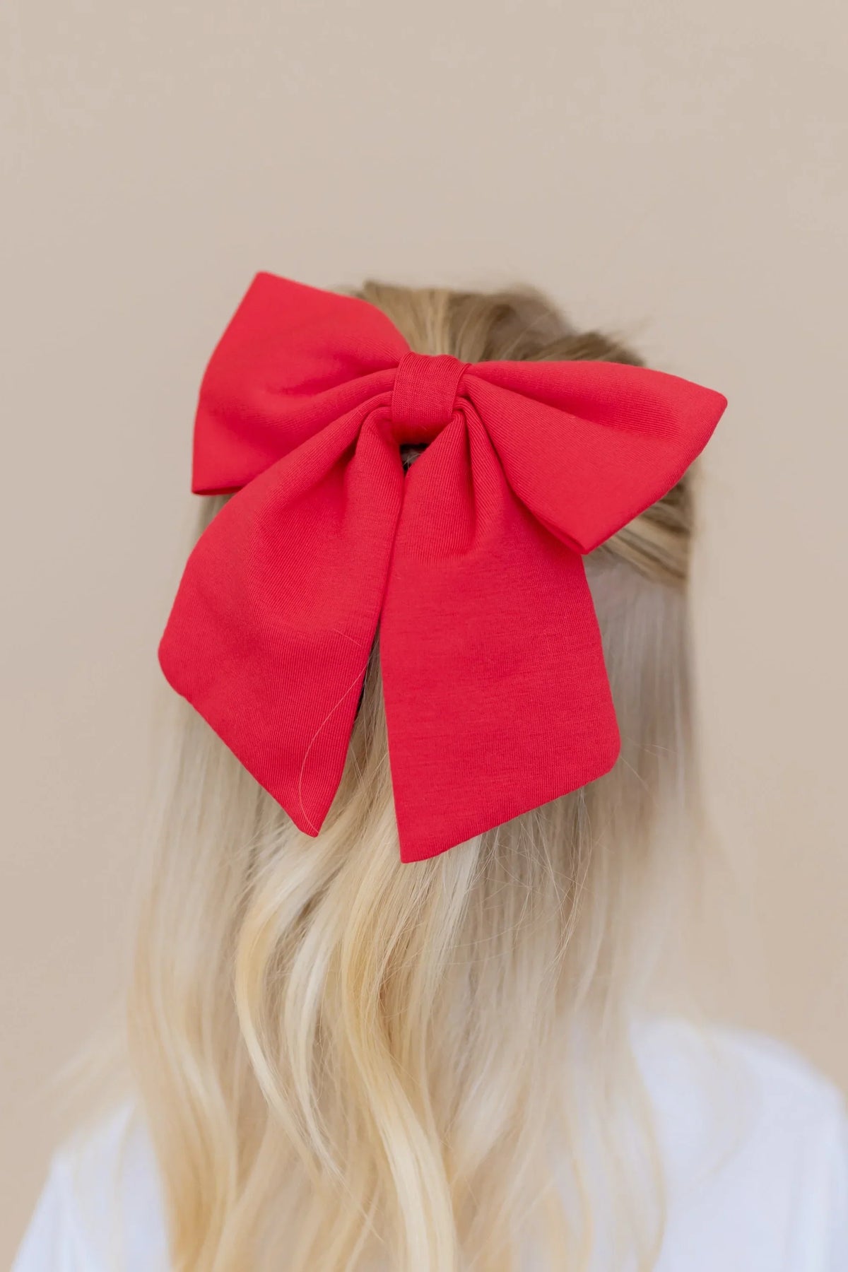 Large Alligator Clip Bow in Cardinal Main image