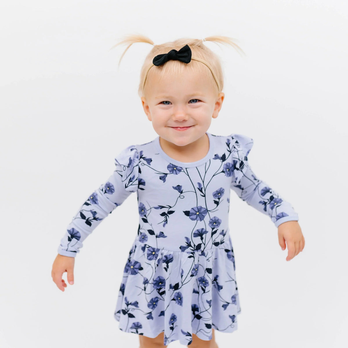 Tiny Nylon Bow in Midnight Main image