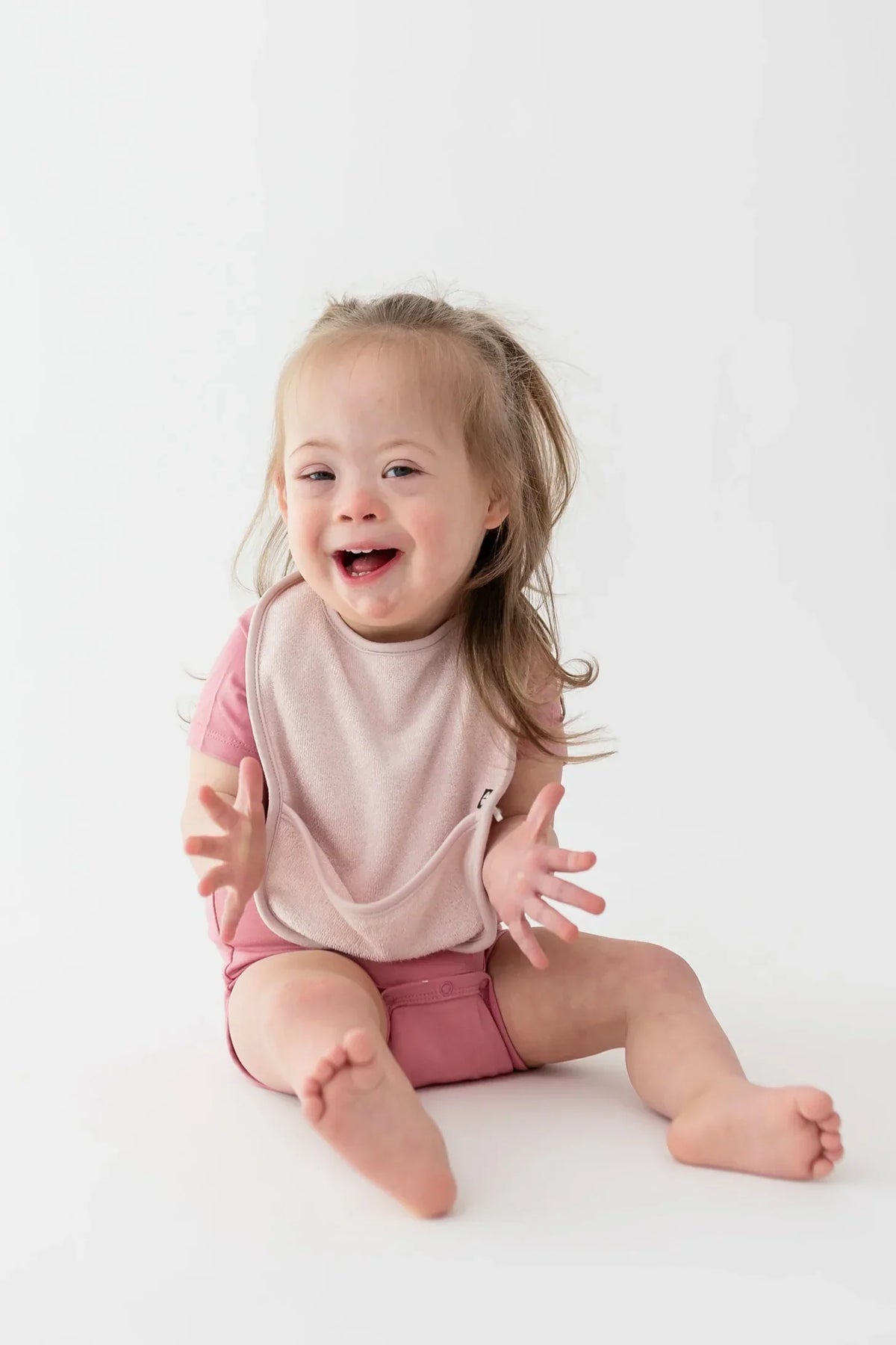 Terry Pocket Bib in Blush Main image