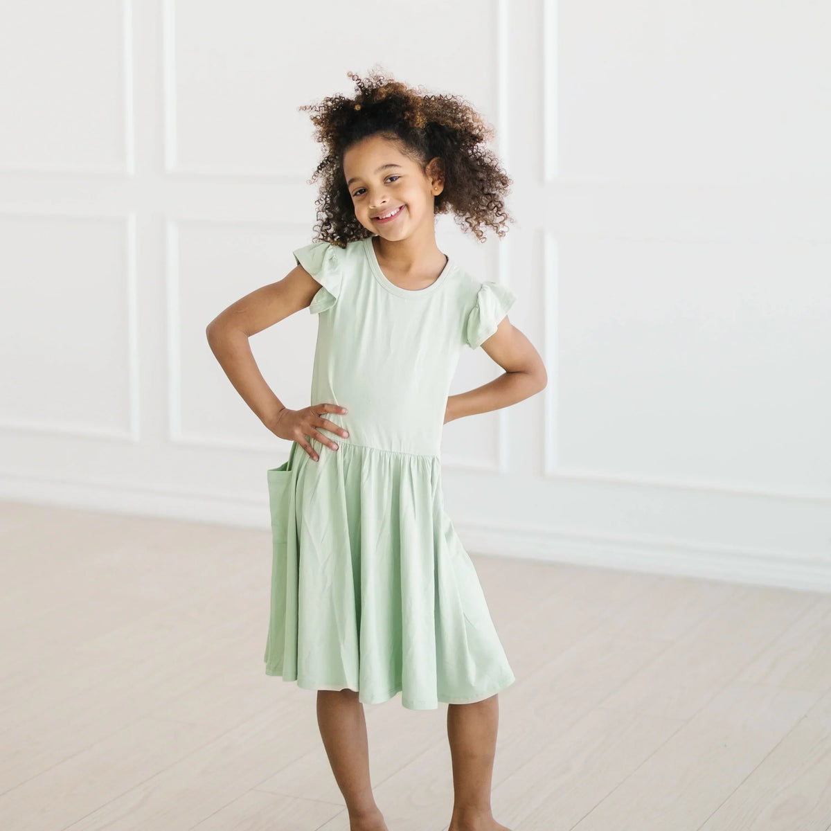 Pocket Dress in Basil Main image