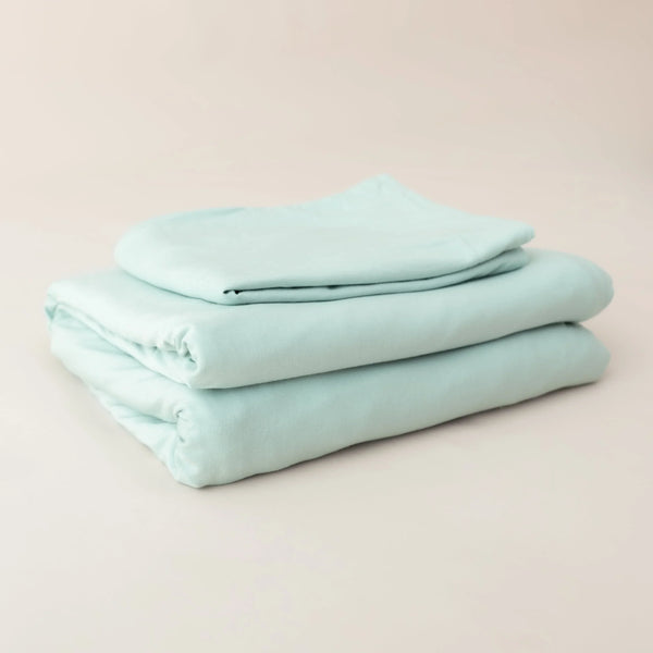 Fitted Sheet with Pillowcases in Sage